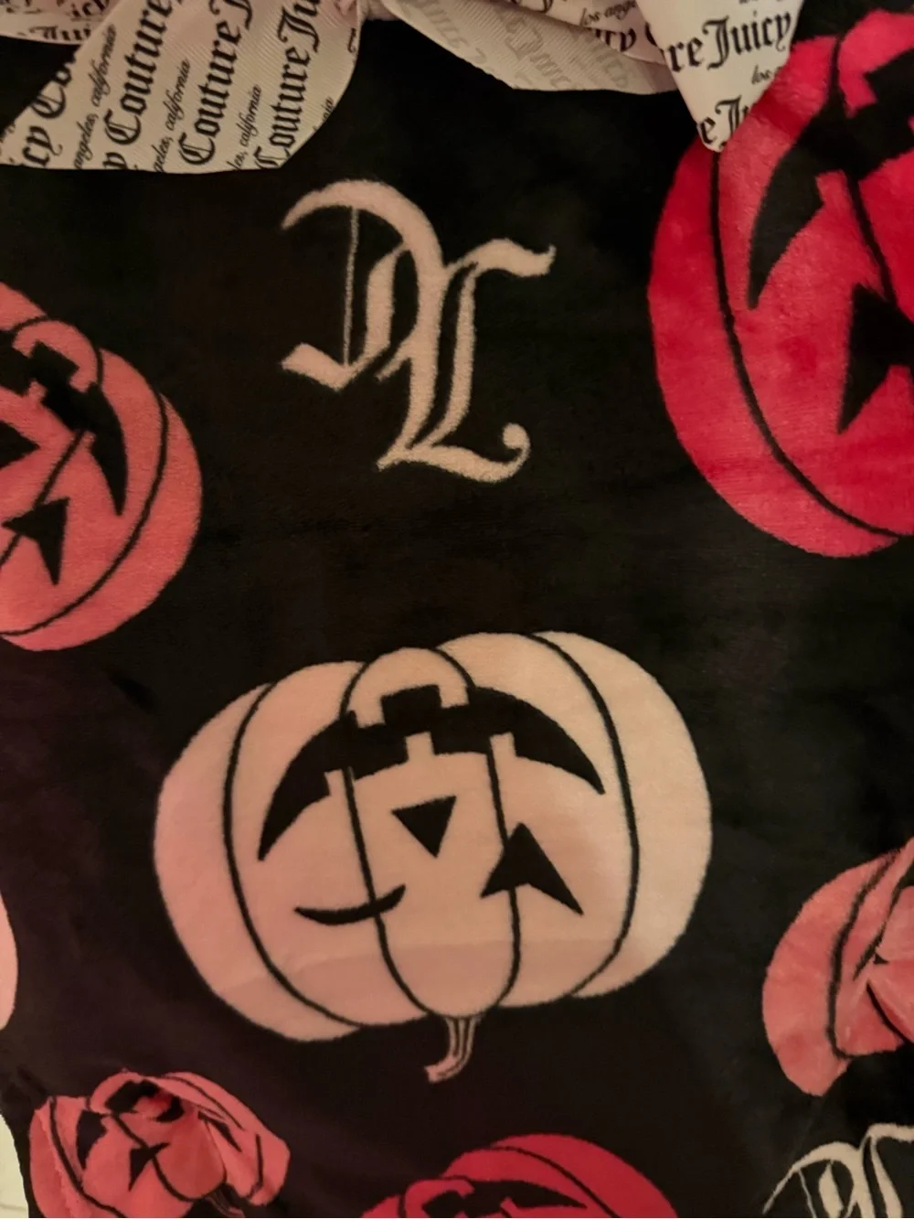 NEW VIRAL Juicy Couture Black Pink White Pumpkin Plush Throw BLANKET 60x70